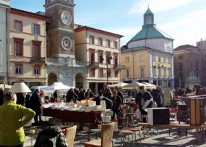 Il Campo Lavoro in piazza Tre Martiri per un nuovo appuntamento con Rimini Antiqua