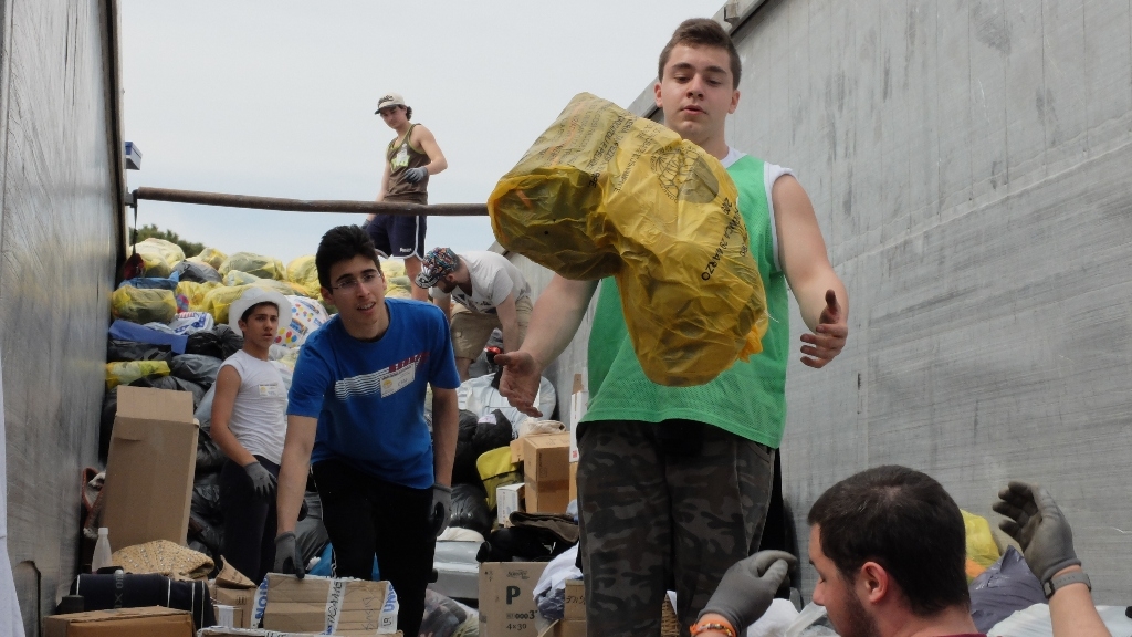 Sabato e domenica 38° Campo Lavoro. Oltre 170 mila sacchi già distribuiti alle famiglie riminesi