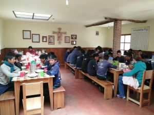 Luca, Claudia e la scuola di mosaico ad Escoma. Una lettera dalla Bolivia